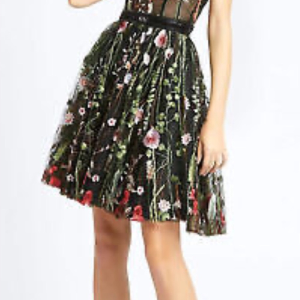 ✔️#65B BNWT MAC DUGGAL FLORAL EMBROIDERED SRESS #12345 - Picture 4 of 8